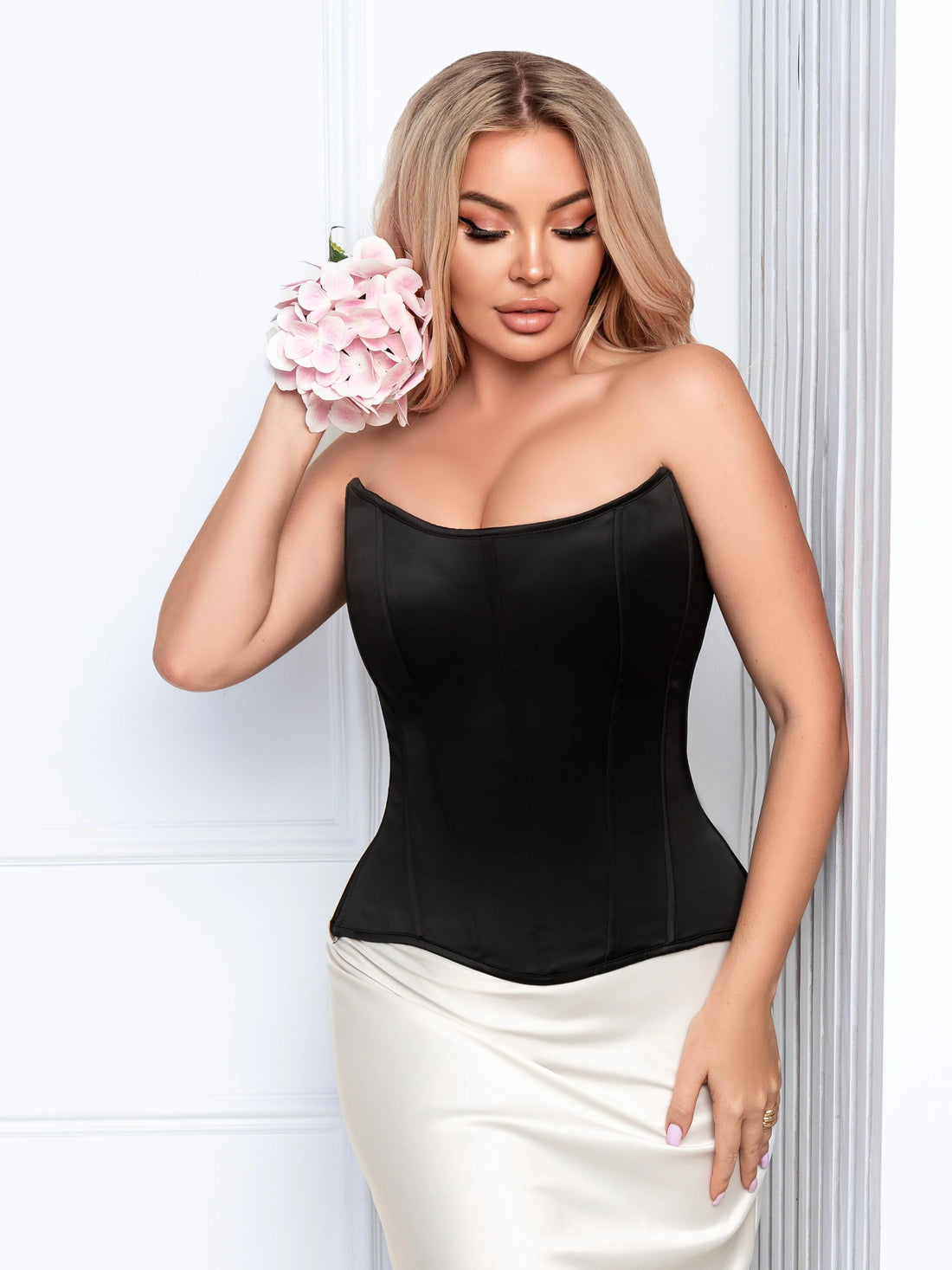 Charm Black